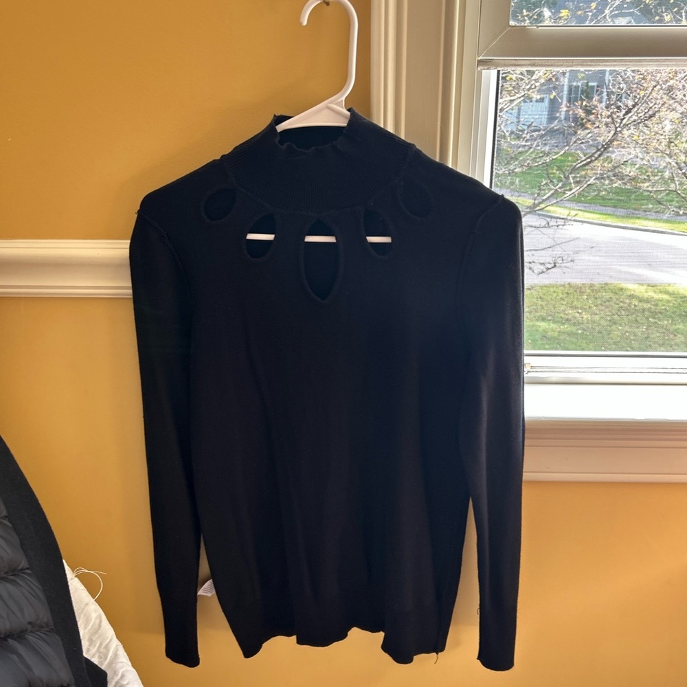 Long sleeve women’s top